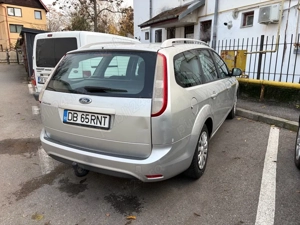 Ford Focus 1.6 benzina - imagine 5