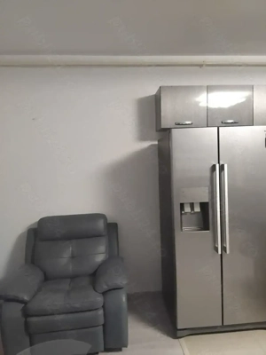 Inchiriez apartament