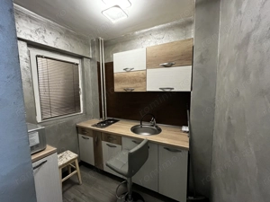 Garsonieră renovată 2025, parter, mobilată complet, zona Titan - imagine 5