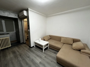 Garsonieră renovată 2025, parter, mobilată complet, zona Titan