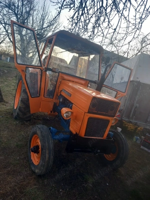 Vând tractor Universal 600 - imagine 2