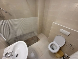 Apartament deosebit. Terasa 35 mp. Zona linistita in oras - imagine 16