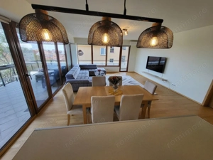 Apartament deosebit. Terasa 35 mp. Zona linistita in oras - imagine 4