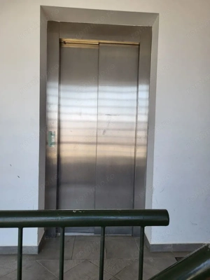 Apartament deosebit. Terasa 35 mp. Zona linistita in oras - imagine 18