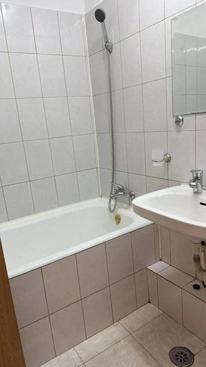 Inchiriez garsoniera recent renovata, cu contract ANAF, decomandata, situata in Drumul Sarii  - imagine 8