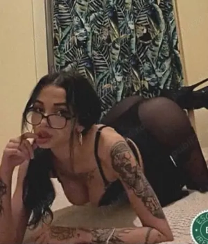 Melody nouo în oraș 