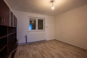 Casa Oradea 4 camere 1100 mp teren panouri si baterie de stocare - imagine 4