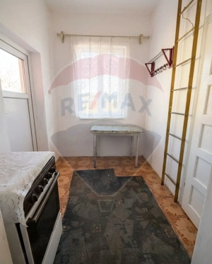 Casă cu 3 camere - str. Primaverii - imagine 10