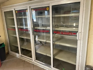 Vitrina frigorifica 4 uși  - imagine 2