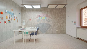 Casă / Vilă cu 9 camere de închiriat în zona Centrul Civic! - imagine 10