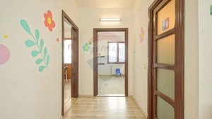 Casă / Vilă cu 9 camere de închiriat în zona Centrul Civic! - imagine 16