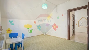 Casă / Vilă cu 9 camere de închiriat în zona Centrul Civic! - imagine 20