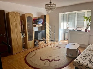 Proprietar vand apartament 2 camere