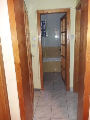 Proprietar, ofer spre inchiriere apart 2 camere semidecomandat, conf 1, et 2, central, 300 euro - imagine 4