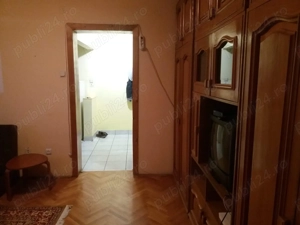 Proprietar, ofer spre inchiriere apart 2 camere semidecomandat, conf 1, et 2, central, 350 euro