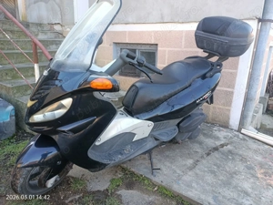 scuter malaguti madison 250 cu acte pentru inmatriculare