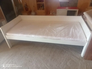 Pat nou pt o persoană de vânzare 