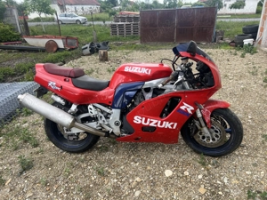 Vând Suzuki gsx-r de 750cc  - imagine 2