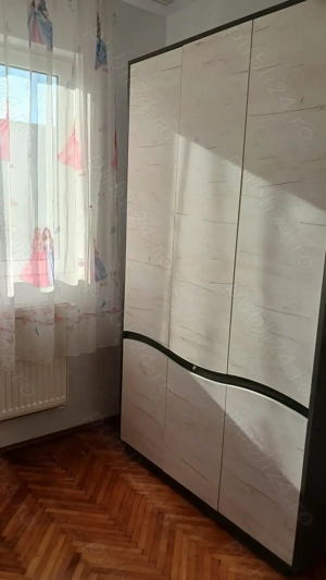 Pe Aleea Jupiter,inchiriez apartament cu 2 camere renovat recent, etaj3, mobilat si utilat - imagine 3