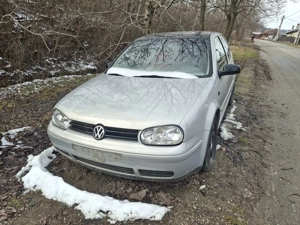 Dezmembrez  golf 4  1.6 sr