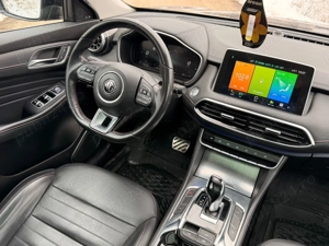 MG EHS Luxury PHEV, Dubla Panorama, LED,Camera 360 - imagine 7
