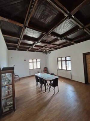 Ocazie unica !!! CONAC  boieresc superb in inima Oltenie 98000 mp. - imagine 4