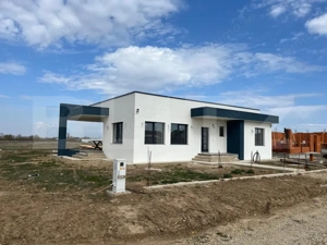 De vanzare casa Santandrei pe un singur nivel aproape de centura Santandrei