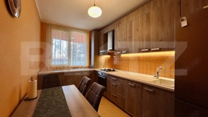 Bloc nou, 3 camere, 2 băi, terasă 23 mp, mobilat și utilat 