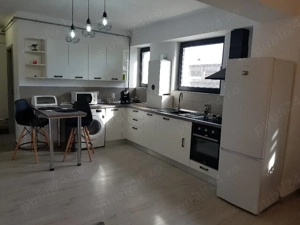 Închiriez apt. 2 camere-Zona Lipovei Tm. Disponibil din 15.04.2026. - imagine 6