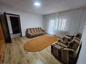 Apartament cu 2 camere de închiriat în Curtea de Argeș.