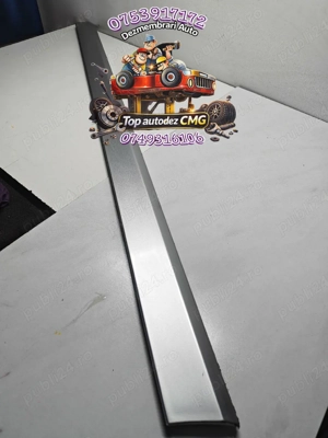 Bandou usa dreapta fata Audi A4 B7 gri LY7W ornament inferior usa - imagine 3