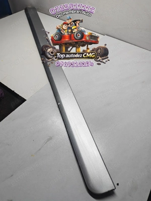 Bandou usa dreapta fata Audi A4 B7 gri LY7W ornament inferior usa - imagine 4