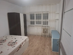 Camera de cămin transformata in garsoniera, 21 mp, zona Sarari