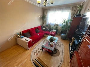 Apartament cu 3 camere decomandate in zona Vasile Aaron Sibiu - imagine 2