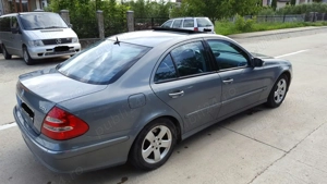 Mercedes E220 CDI Avantgarde foarte întreținut, km reali !!! - imagine 2