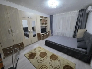 Garsonieră decomandată, parter înalt, mobilată complet, zonă liniștită Vitan