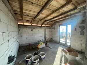 Casă semi-finisată P+M, 170 mp utili, 311 mp teren, zona Carcea  - imagine 11