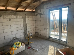 Casă semi-finisată P+M, 170 mp utili, 311 mp teren, zona Carcea  - imagine 12