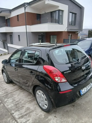 Vând Hyundai i 20 stare foarte bună  - imagine 5