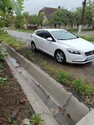 Vând Volvo V40  - imagine 3