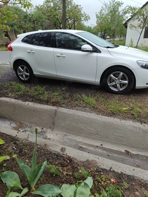 Vând Volvo V40 