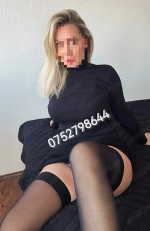 Feminitate pura Blonda selecta - imagine 2