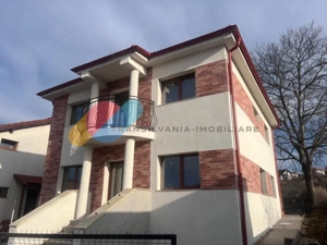 Casă individuală 4 camere, teren 700 mp-Dezmir