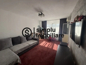 2 decomandate, etaj 2/4, centrala termica, zona Dacia - 112 000 Euro