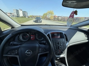 Opel Astra J sedan 2018, 1.4 turbo benzină, 69.000 km  - imagine 5
