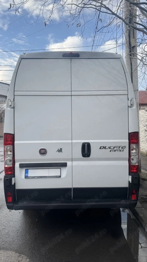 Autorulota Campervan  - imagine 3