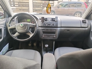 Skoda Fabia 1.2 benzina 90 cp An 2013 - imagine 6