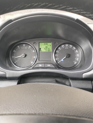 Skoda Fabia 1.2 benzina 90 cp An 2013 - imagine 4