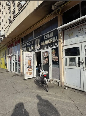 Vand afacere Fast Food Shaorma zona Gara de Nord