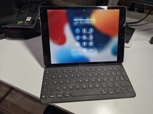 Apple iPad 9 (2 GB Wi-Fi + husă tastatură originală Apple